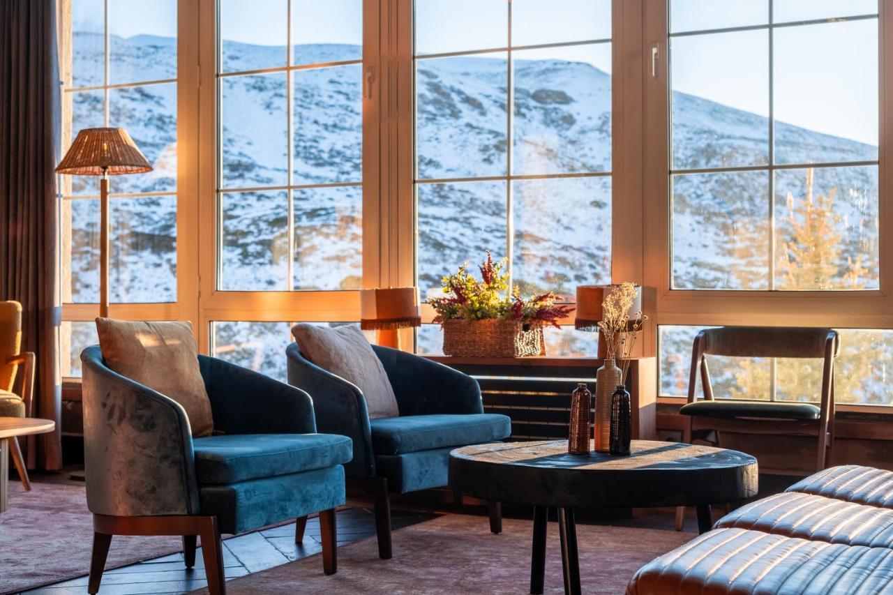 The Mountains Hotel Sierra Nevada Extérieur photo