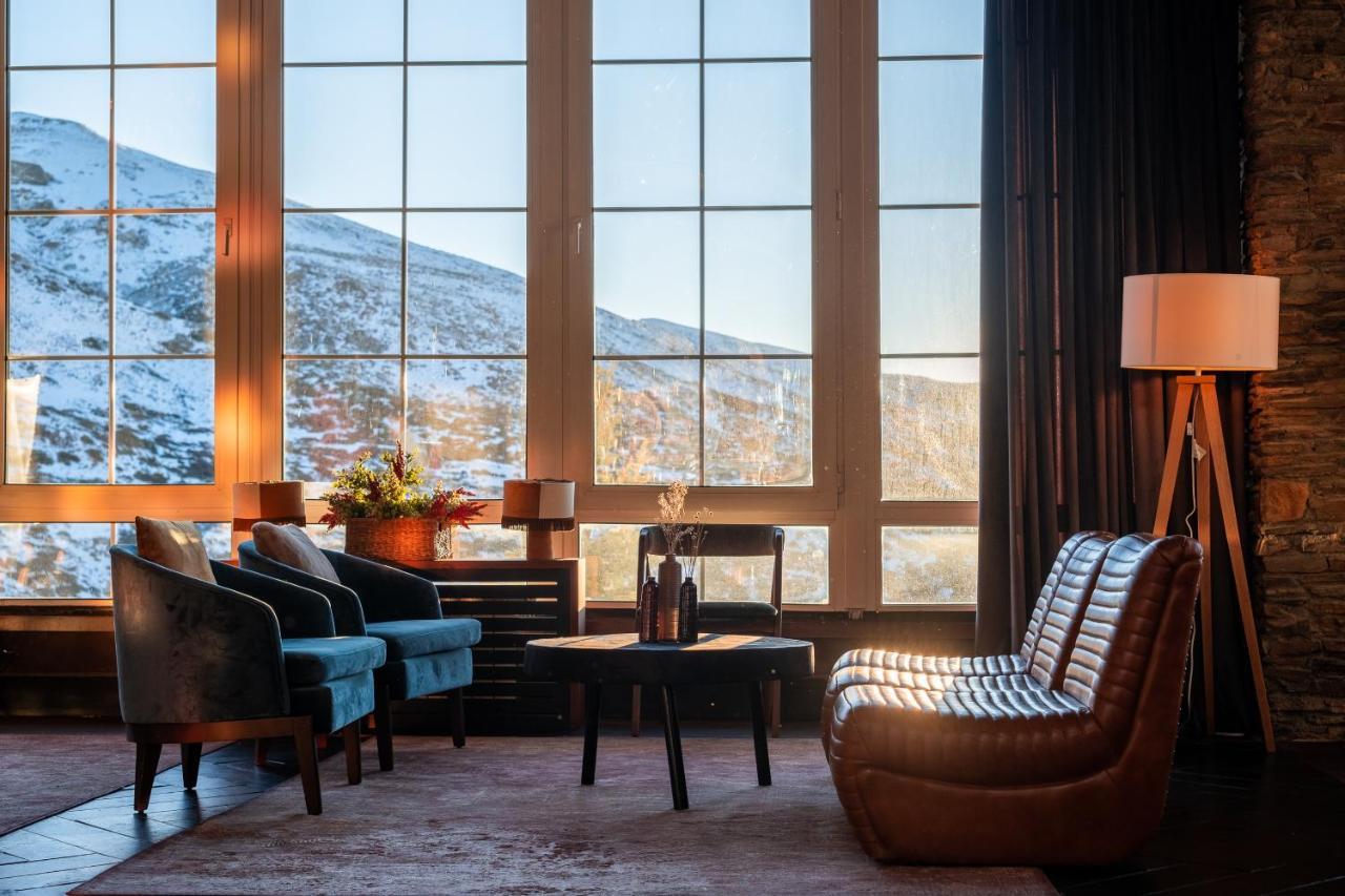The Mountains Hotel Sierra Nevada Extérieur photo